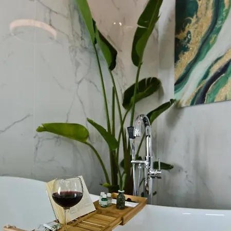 Casa Benita フヴァル