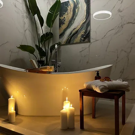 Casa Benita フヴァル