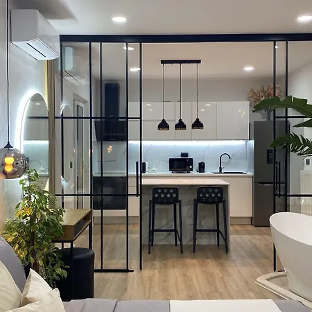 לינה וארוחת בוקר Casa Benita 4*