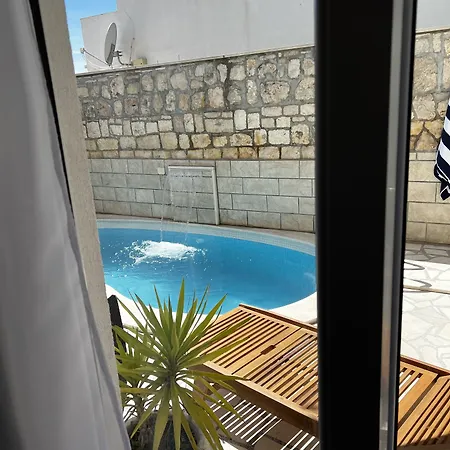 לינה וארוחת בוקר Casa Benita חוואר